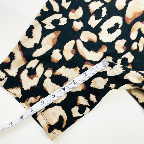 H&M Black Long Sleeve Animal Print Romper Size Small - Picture 7 of 8